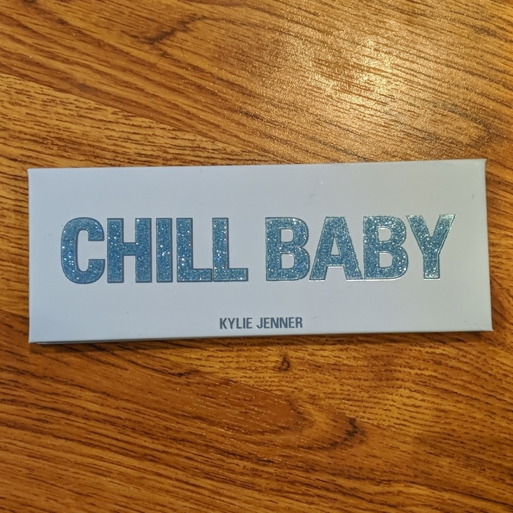Kylie Cosmetics Chill Baby Palette